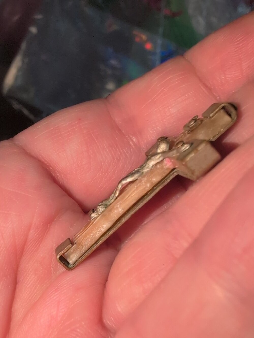 ❤️🔥10/$10❤️🔥 Vintage Crucifix Pendant Carved Mother Of Pearl - Picture 8 of 10